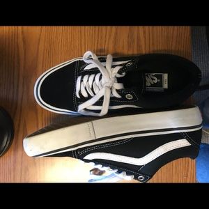 Black old skool pros